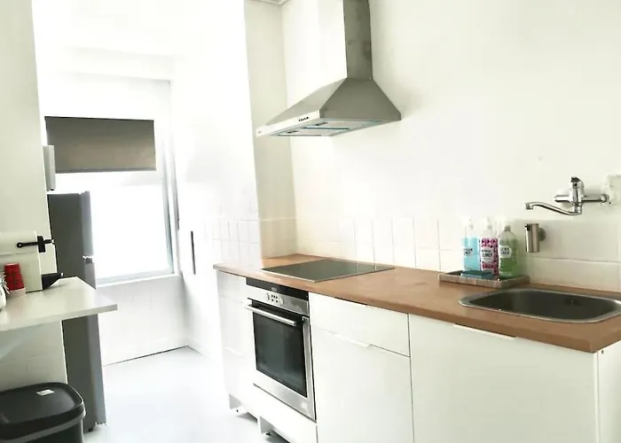 Ground Floor Apartment/Wi-Fi+Free Parking